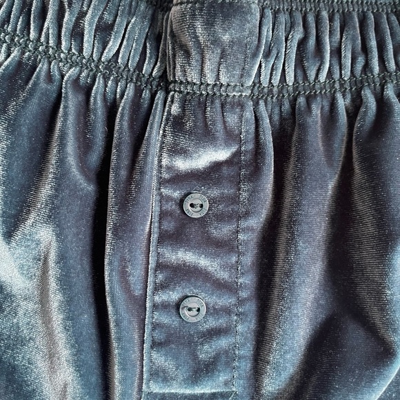 PINK VICTORIA’S SECRET, SLEEPWEAR Velvet Green Women's Shorts - Picture 4 of 10